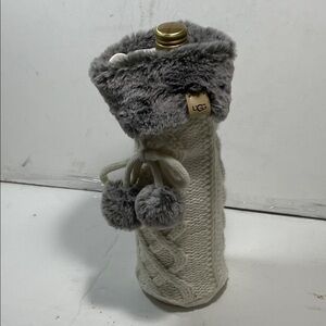 UGG Cream Knit Wine Bottle Cover with Gray Faux Fur